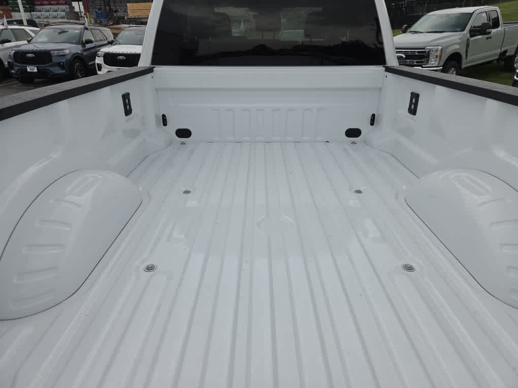 2026 Ford Super Duty F-350 SRW XLT