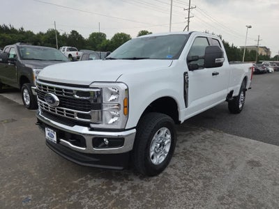 2026 Ford Super Duty F-350 SRW XLT