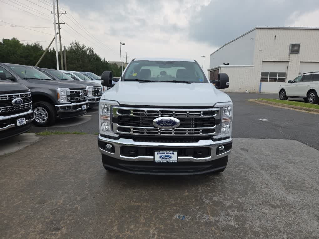 2026 Ford Super Duty F-350 SRW XLT
