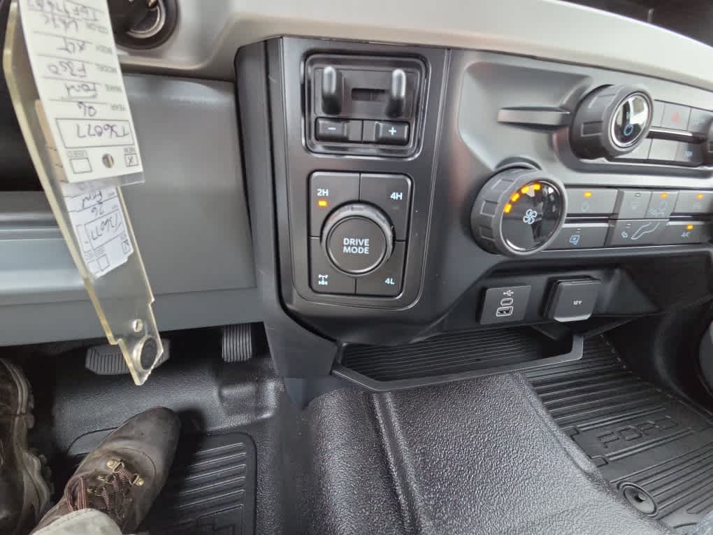 2026 Ford Super Duty F-350 SRW XLT