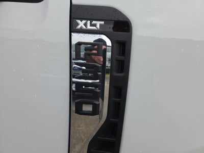 2026 Ford Super Duty F-350 SRW XLT