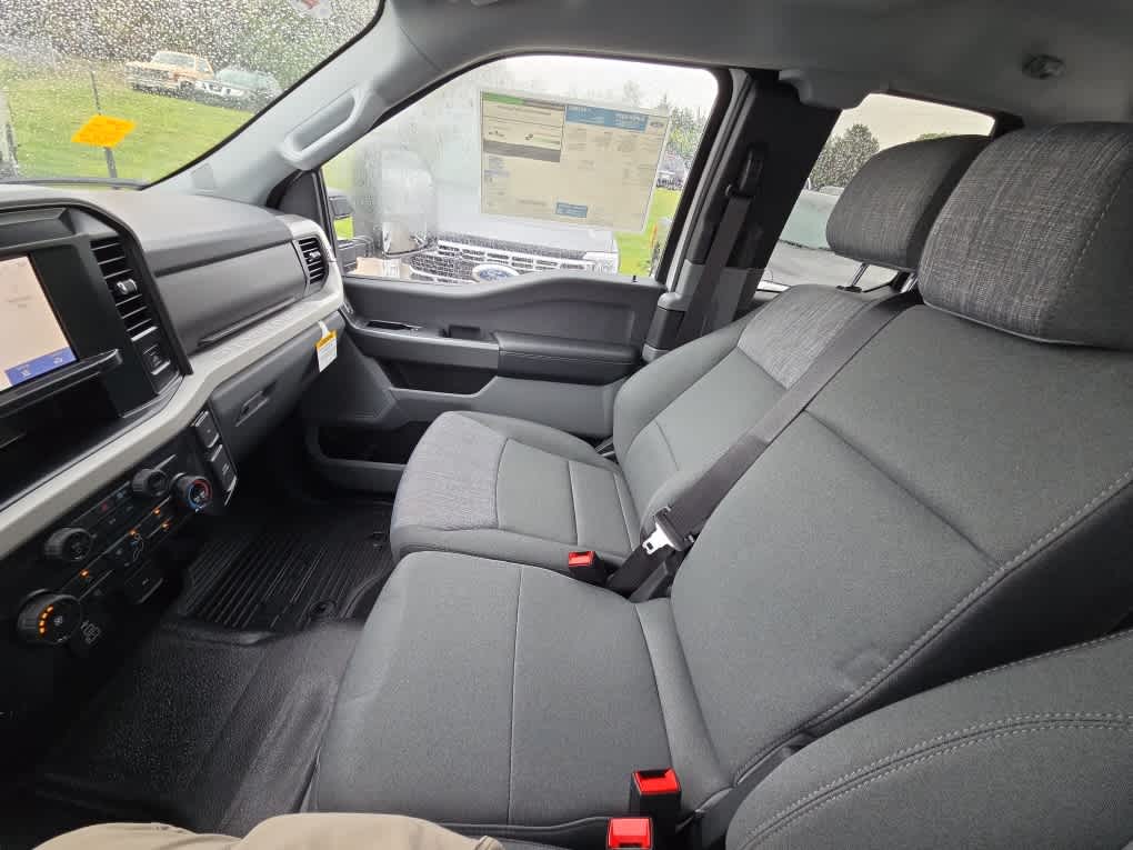 2026 Ford Super Duty F-350 SRW XLT