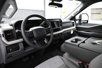 2026 Ford Super Duty F-350 SRW XLT
