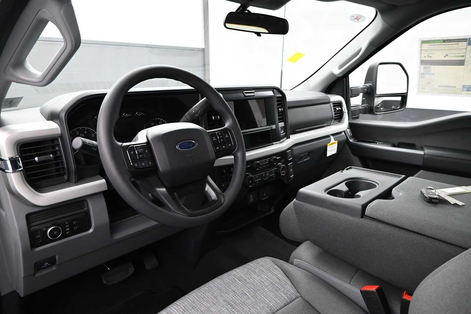 2026 Ford Super Duty F-350 SRW XLT