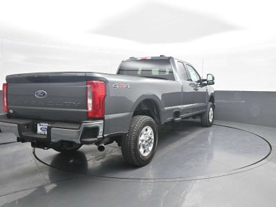 2026 Ford Super Duty F-350 SRW XLT