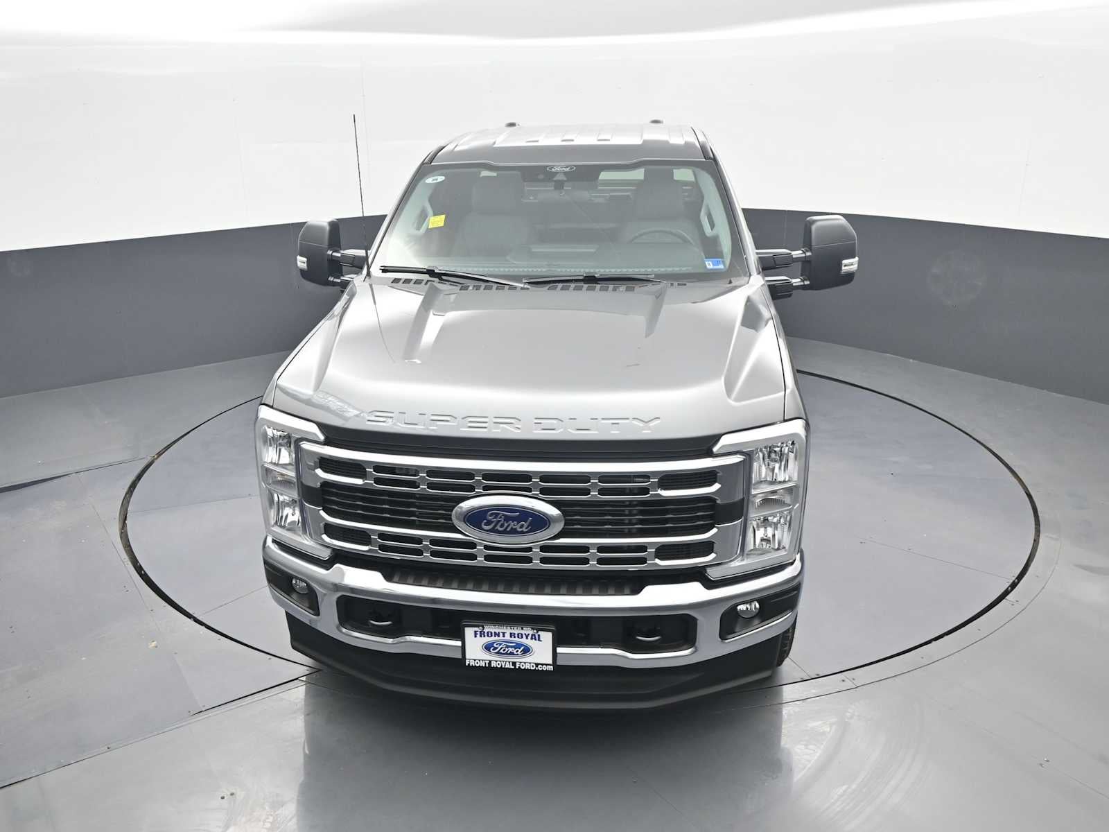 2026 Ford Super Duty F-350 SRW XLT