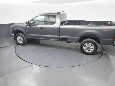 2026 Ford Super Duty F-350 SRW XLT