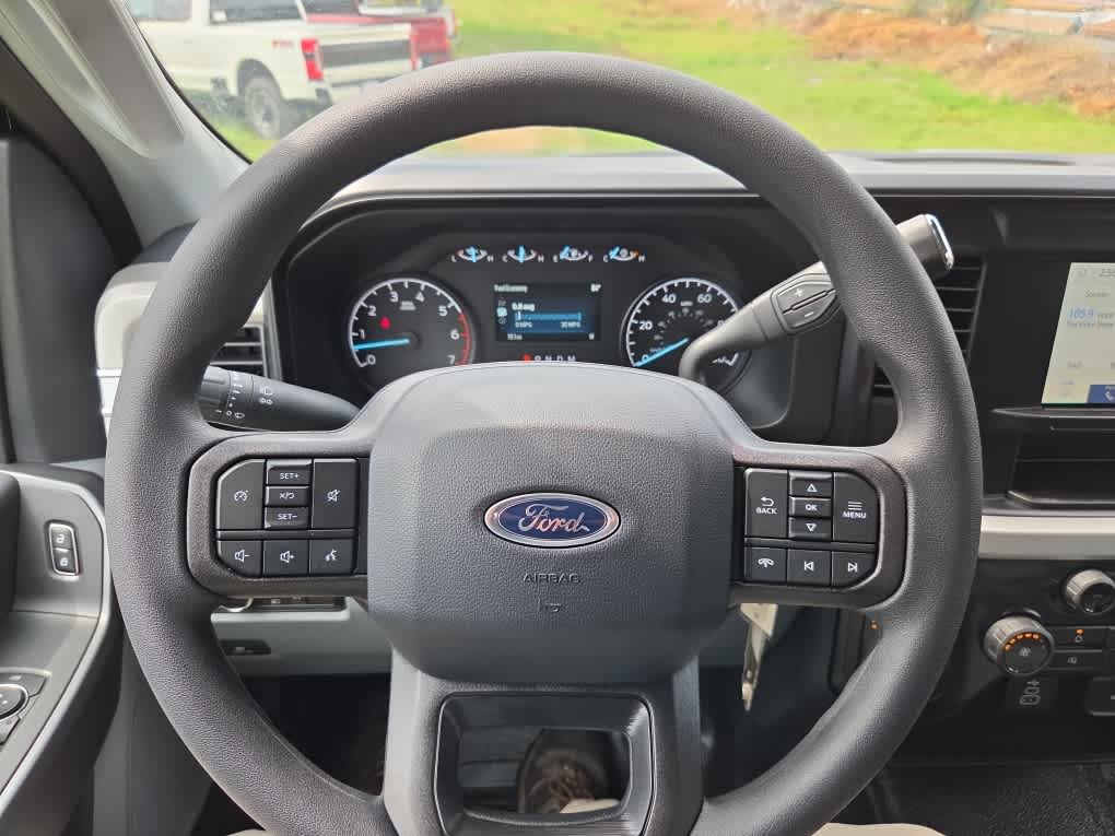 2026 Ford Super Duty F-350 SRW XLT