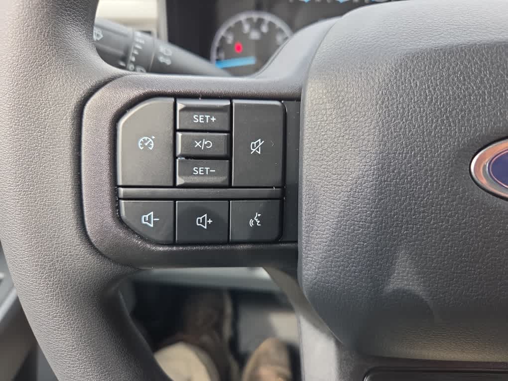 2026 Ford Super Duty F-350 SRW XLT