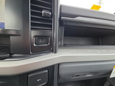 2026 Ford Super Duty F-350 SRW XLT