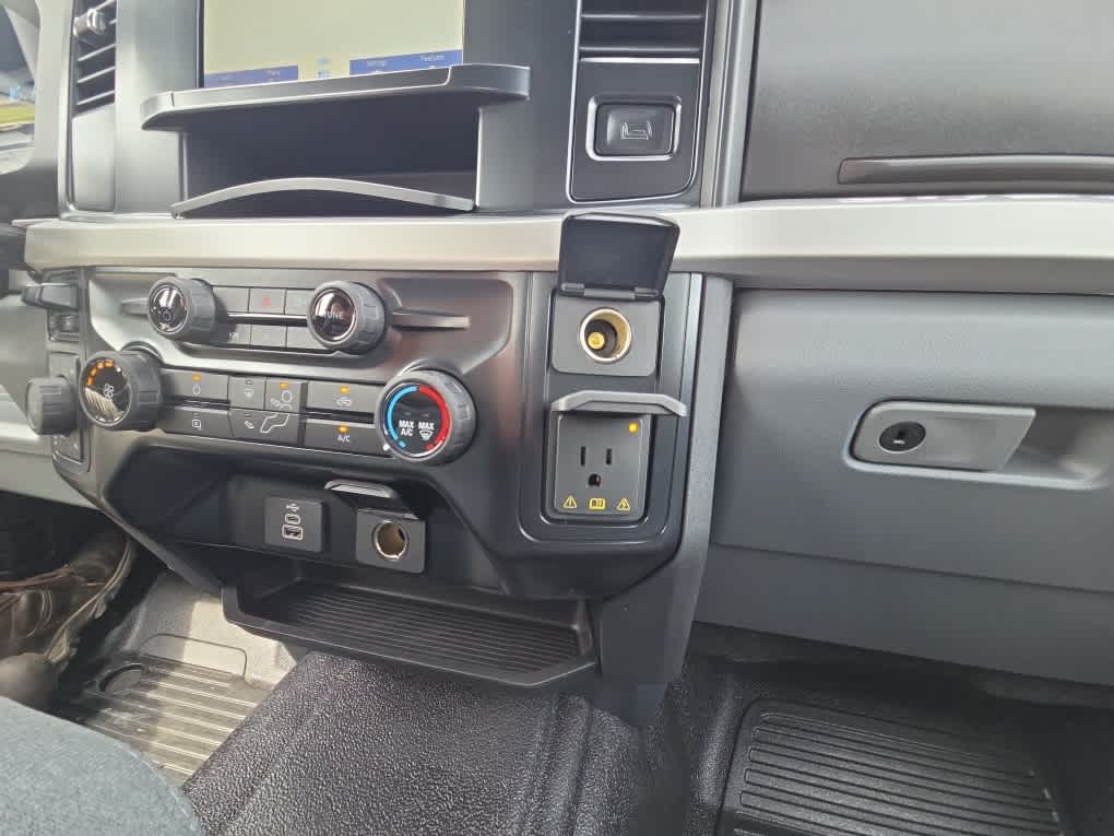 2026 Ford Super Duty F-350 SRW XLT