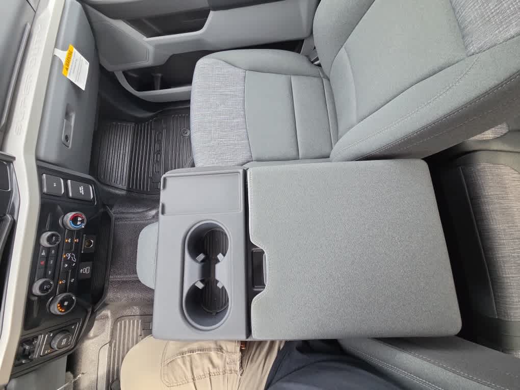 2026 Ford Super Duty F-350 SRW XLT