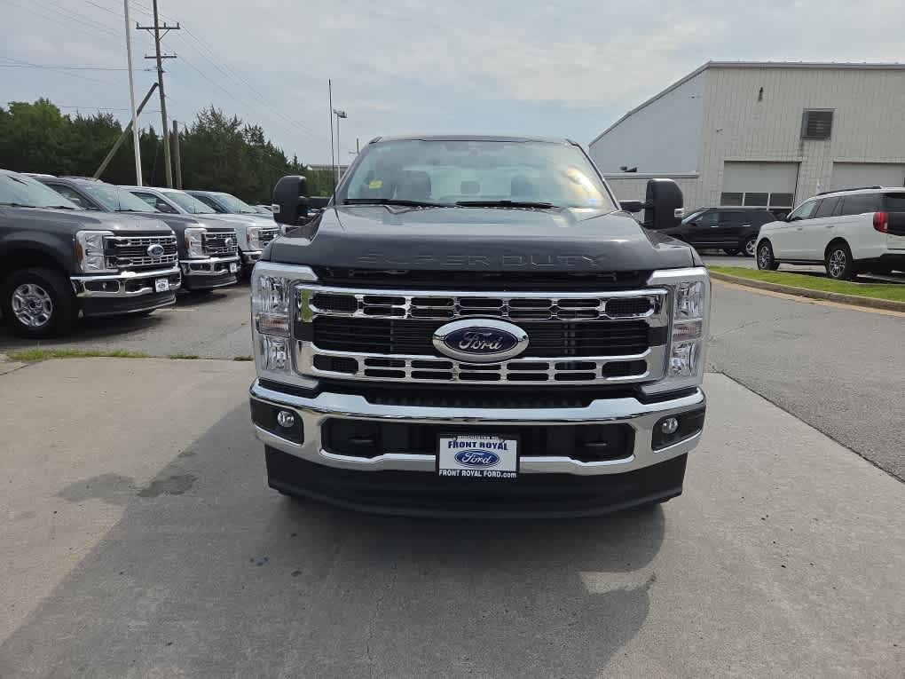 2026 Ford Super Duty F-350 SRW XLT