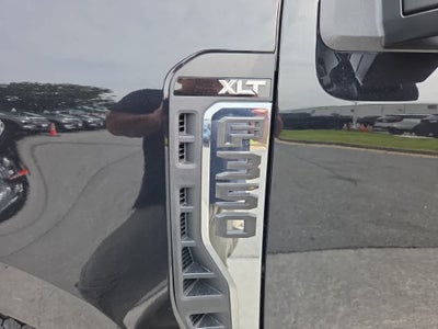 2026 Ford Super Duty F-350 SRW XLT