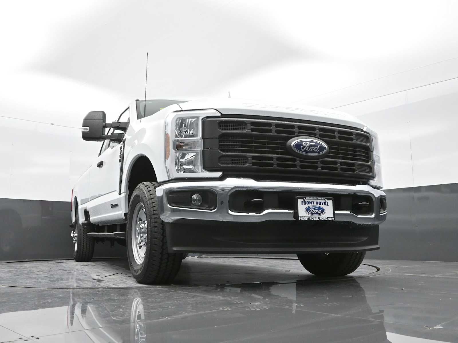 2026 Ford Super Duty F-350 SRW XL