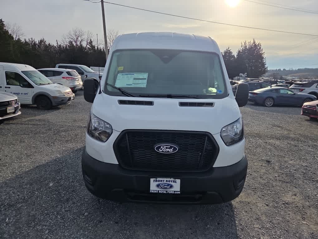 2026 Ford Transit Base