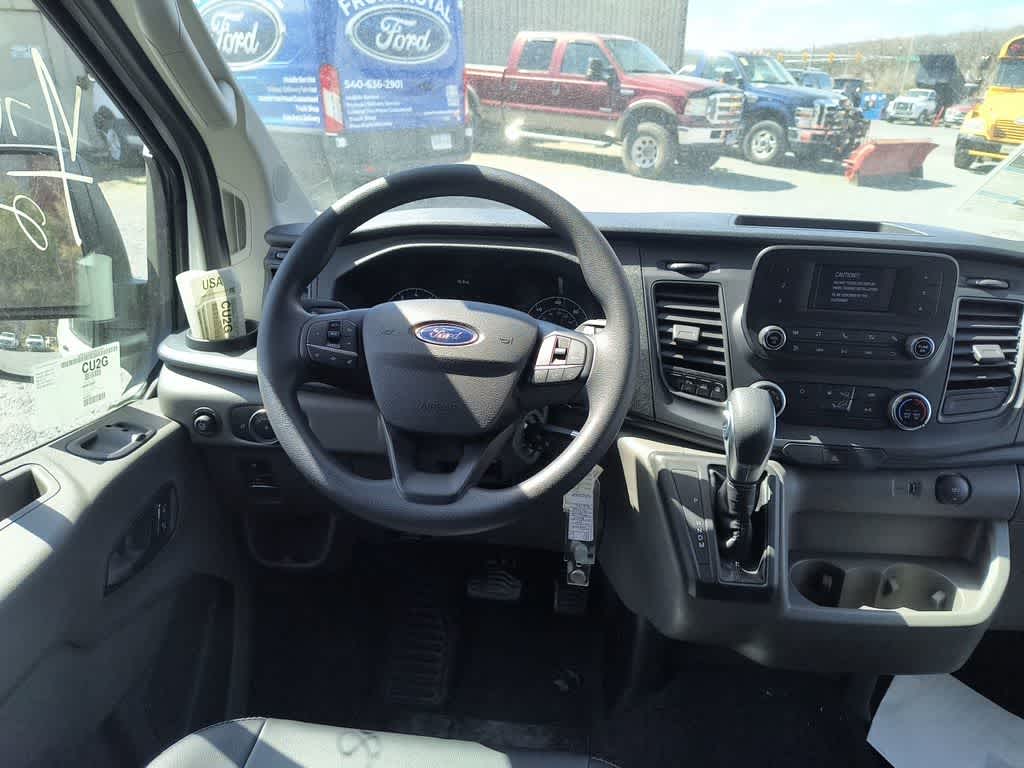 2025 Ford Transit Base