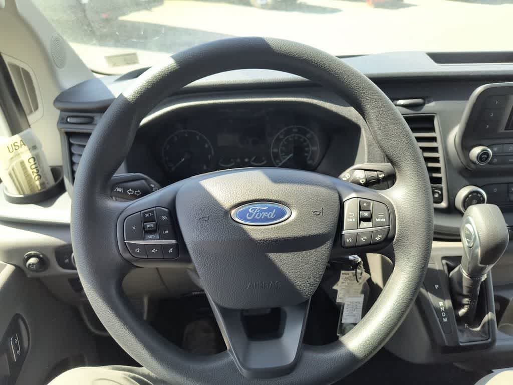 2025 Ford Transit Base