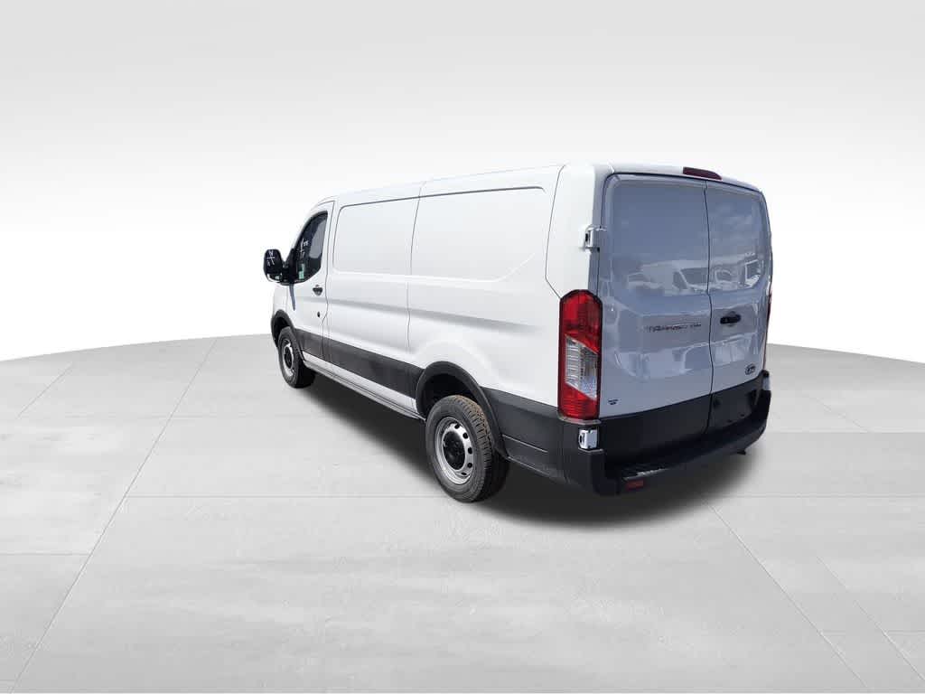 2025 Ford Transit Base