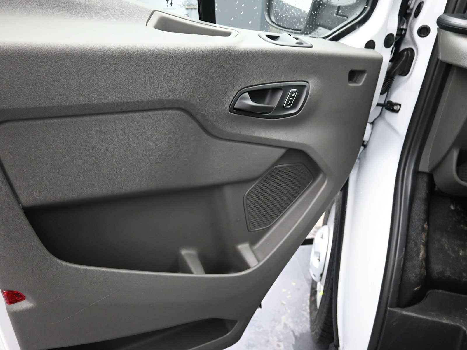 2025 Ford Transit Base