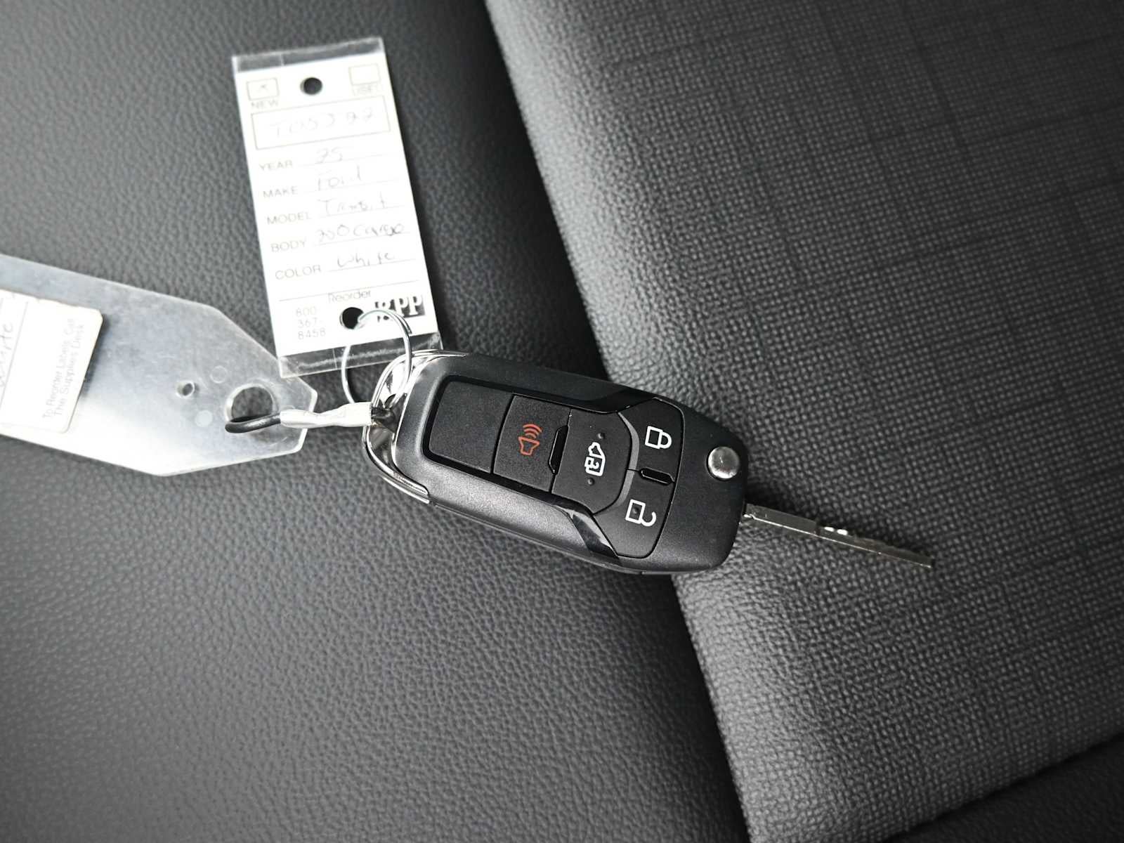 2025 Ford Transit Base