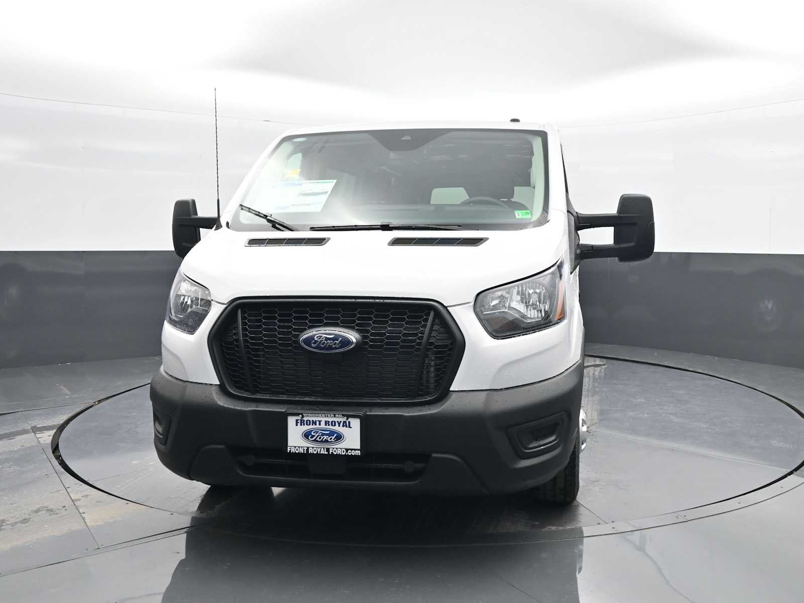 2025 Ford Transit Base