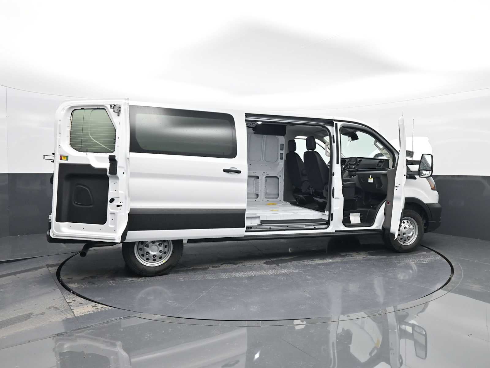 2025 Ford Transit Base