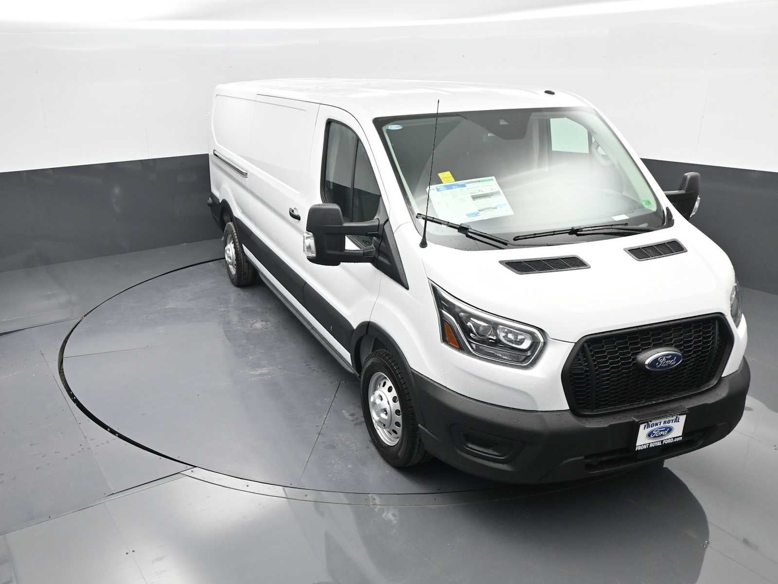 2025 Ford Transit Base