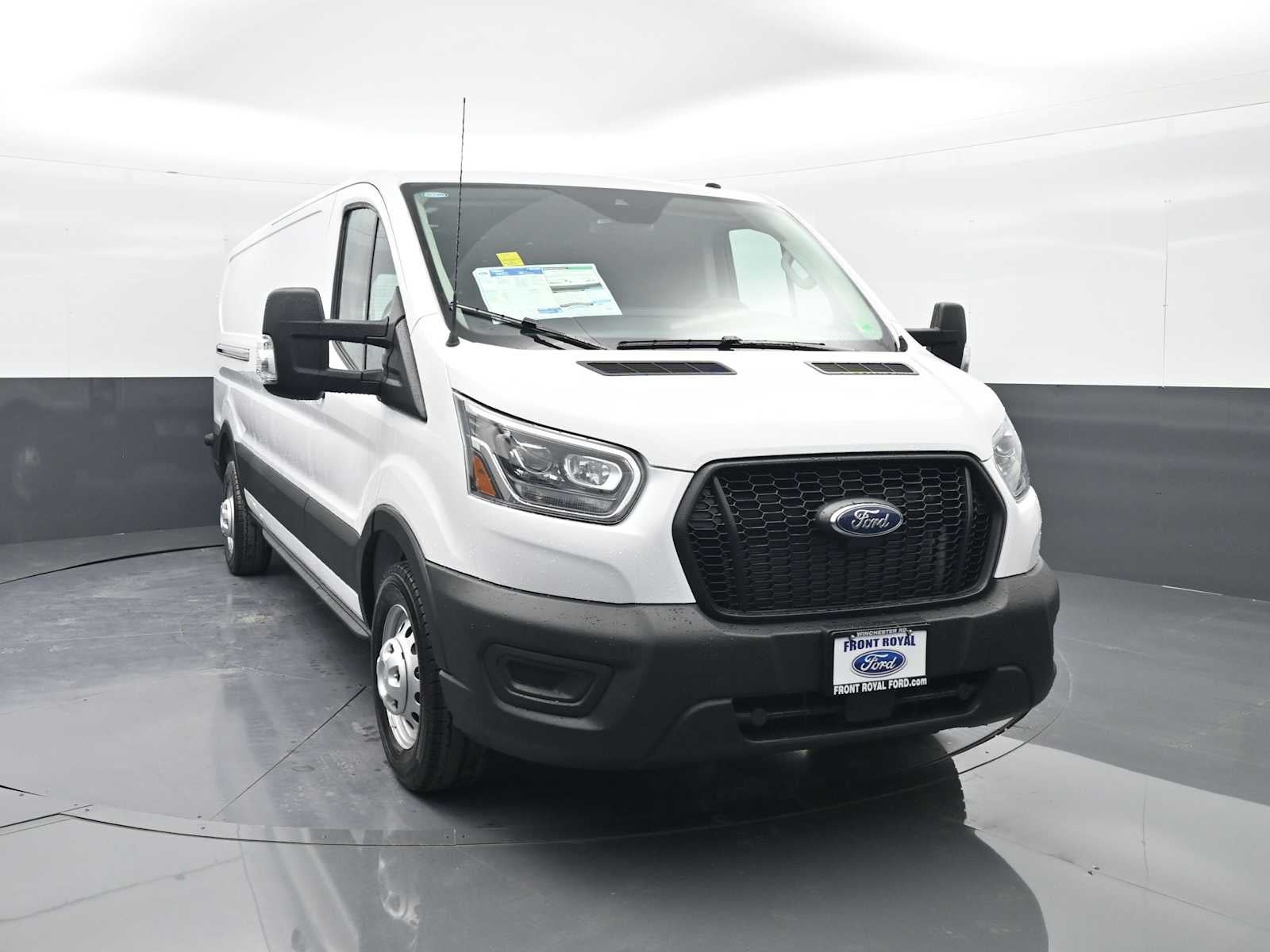 2025 Ford Transit Base
