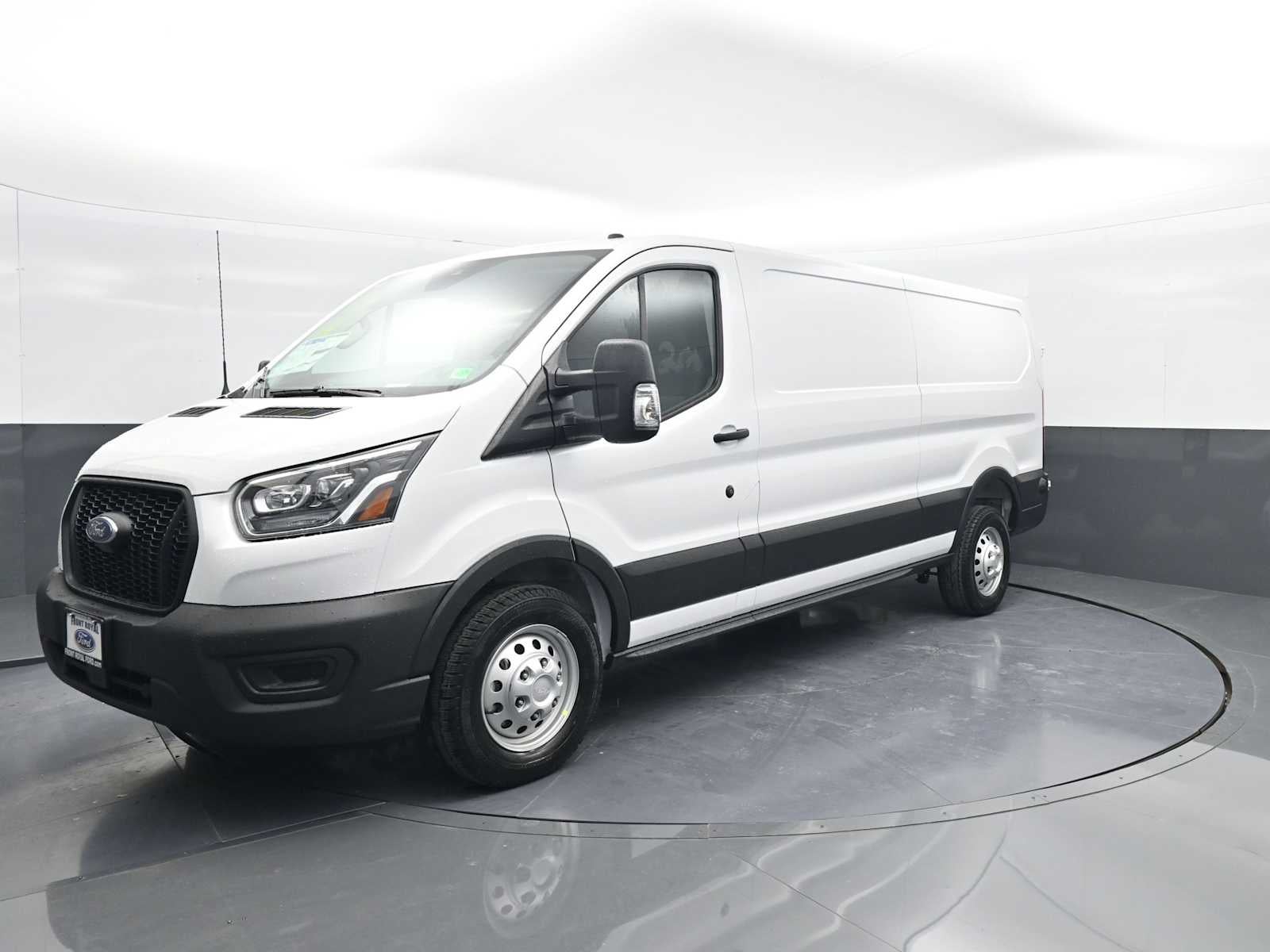 2025 Ford Transit Base