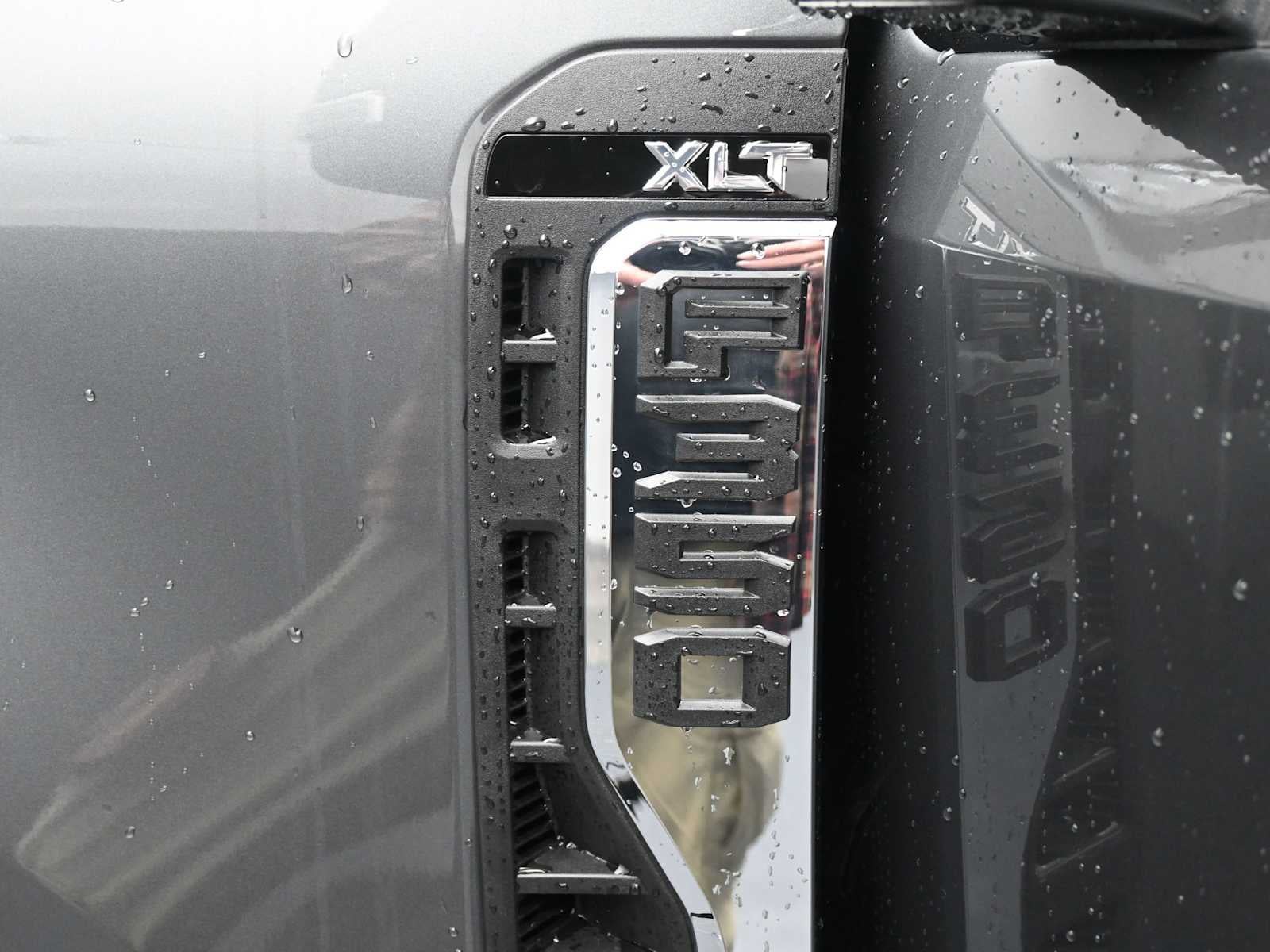 2026 Ford Super Duty F-350 SRW XLT