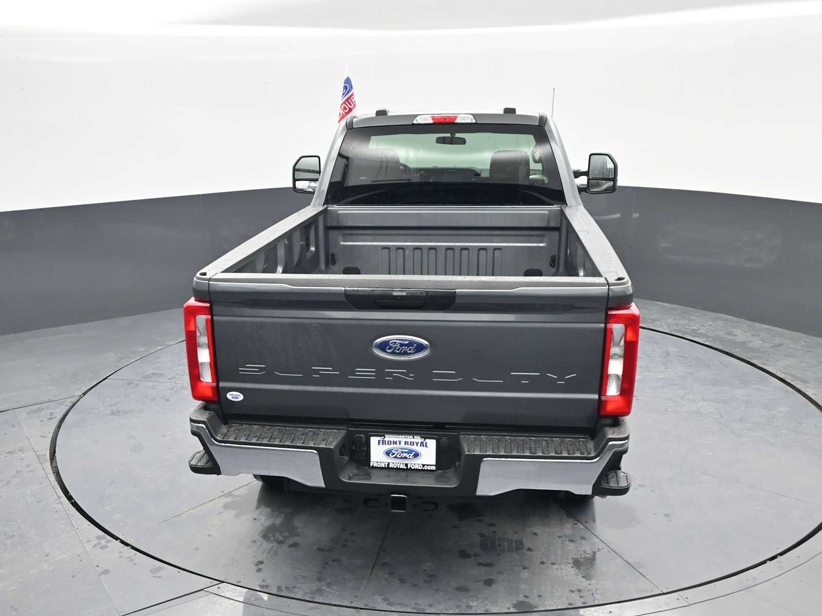2026 Ford Super Duty F-350 SRW XLT