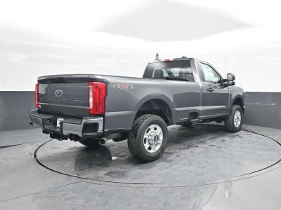 2026 Ford Super Duty F-350 SRW XLT