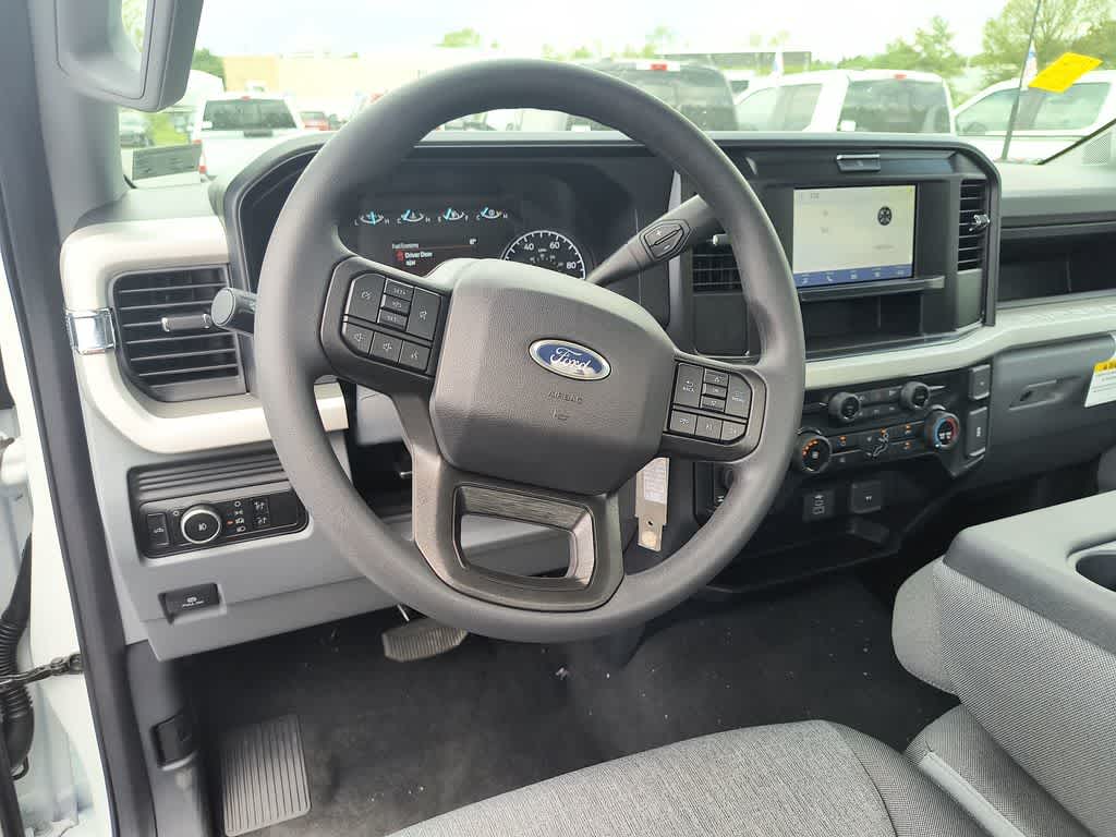 2025 Ford Super Duty F-350 SRW XL