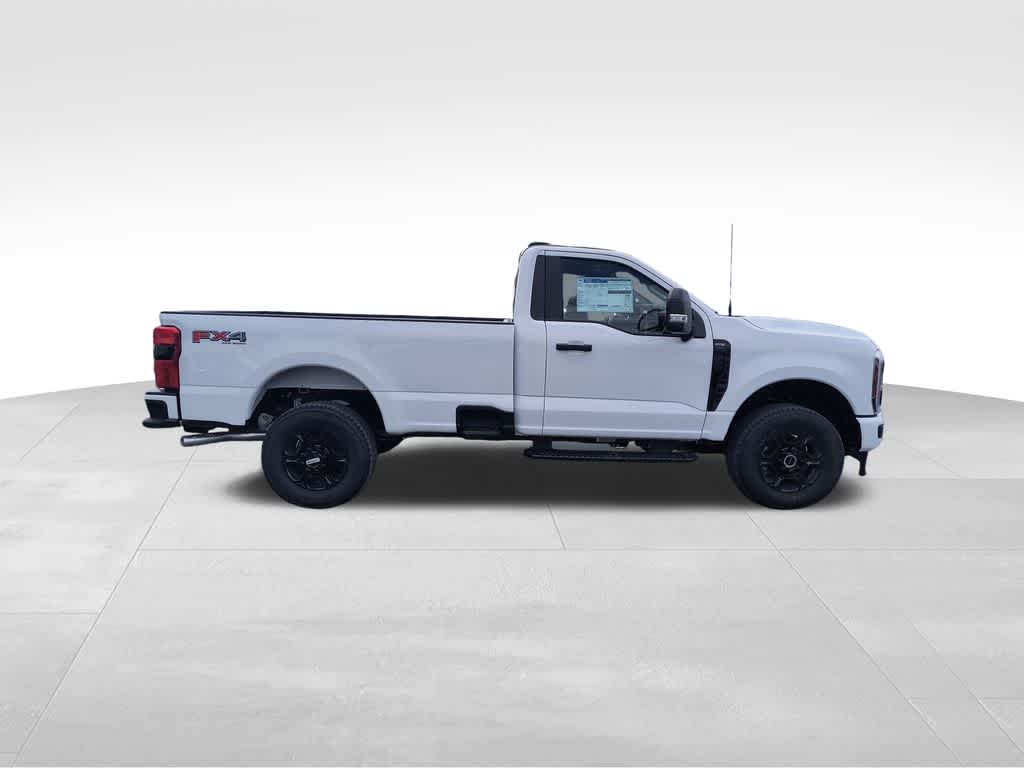 2025 Ford Super Duty F-350 SRW XL