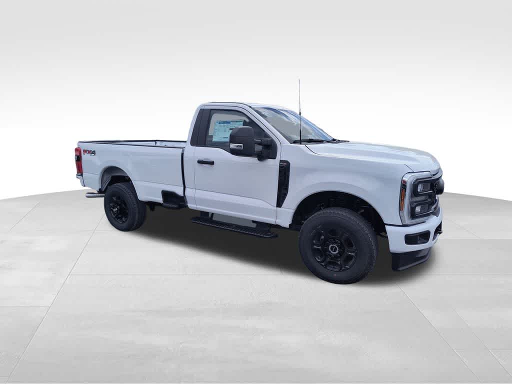 2025 Ford Super Duty F-350 SRW XL