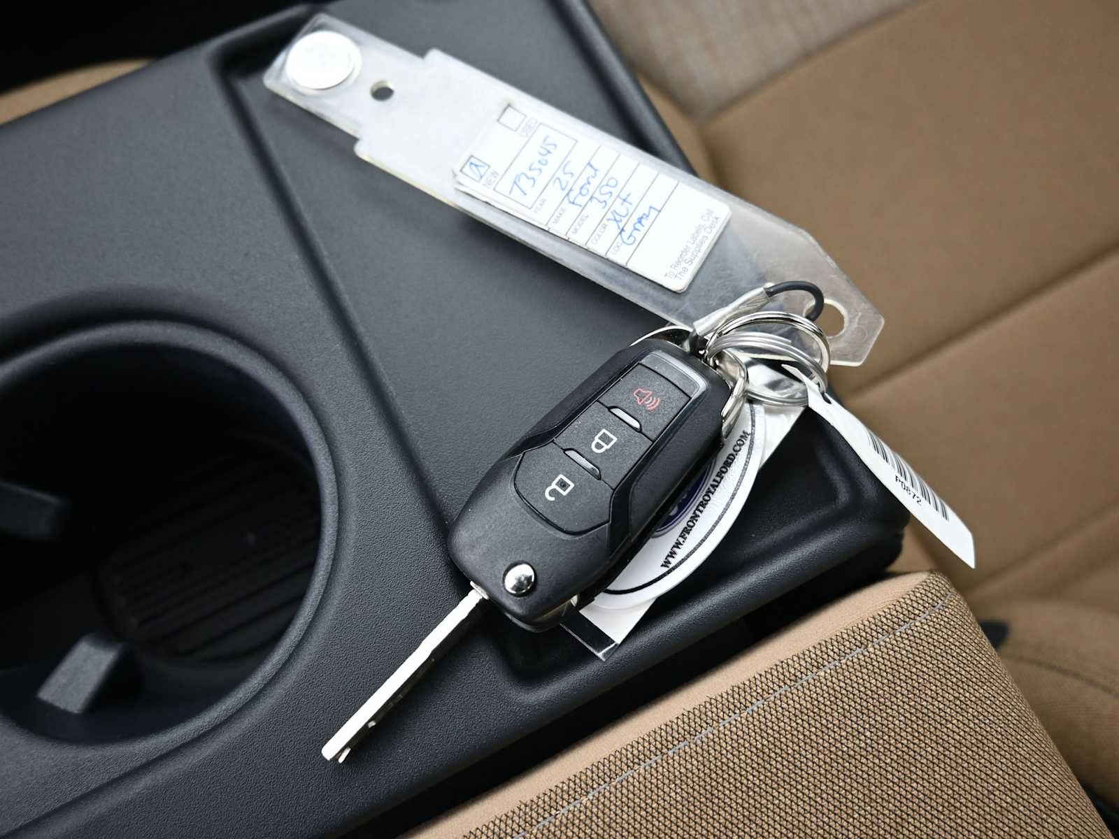 2025 Ford Super Duty F-350 SRW XLT