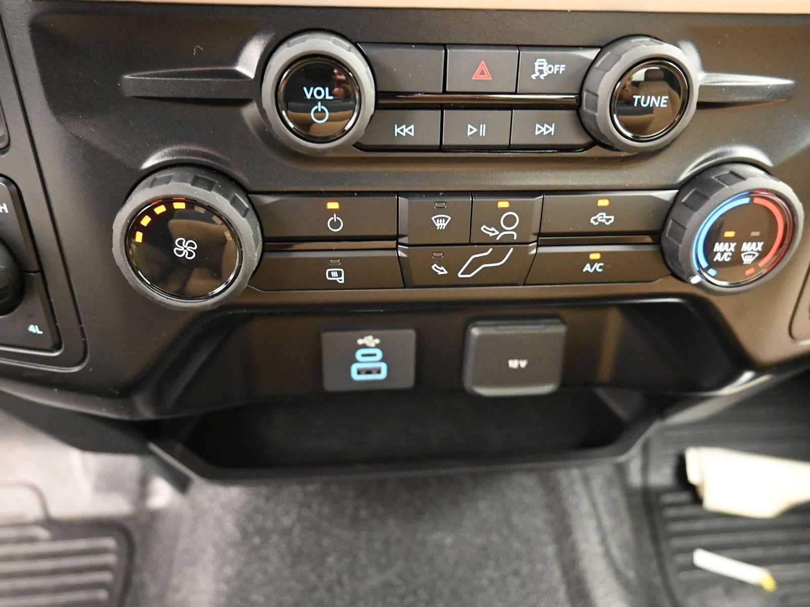 2025 Ford Super Duty F-350 SRW XLT