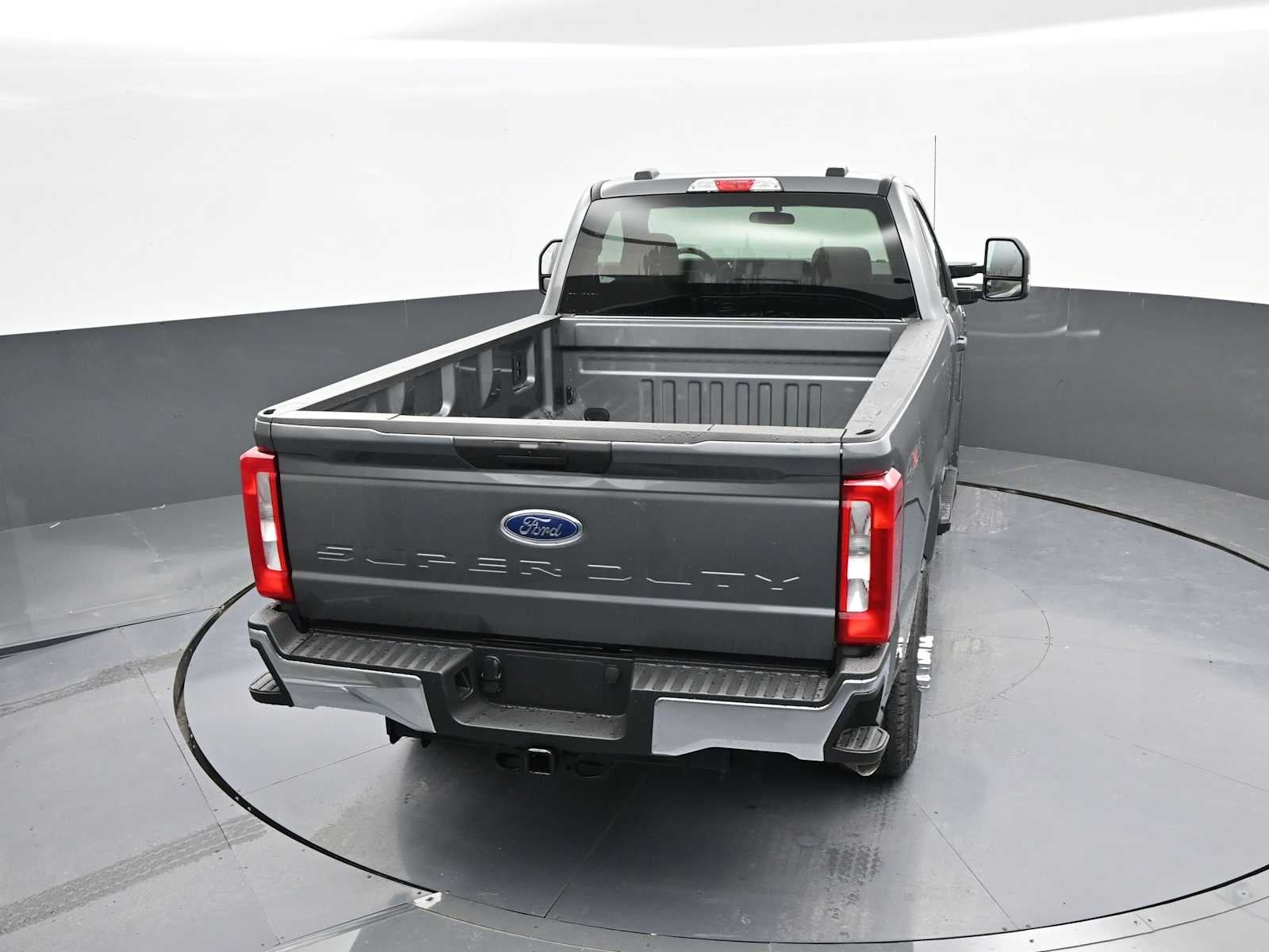 2025 Ford Super Duty F-350 SRW XLT