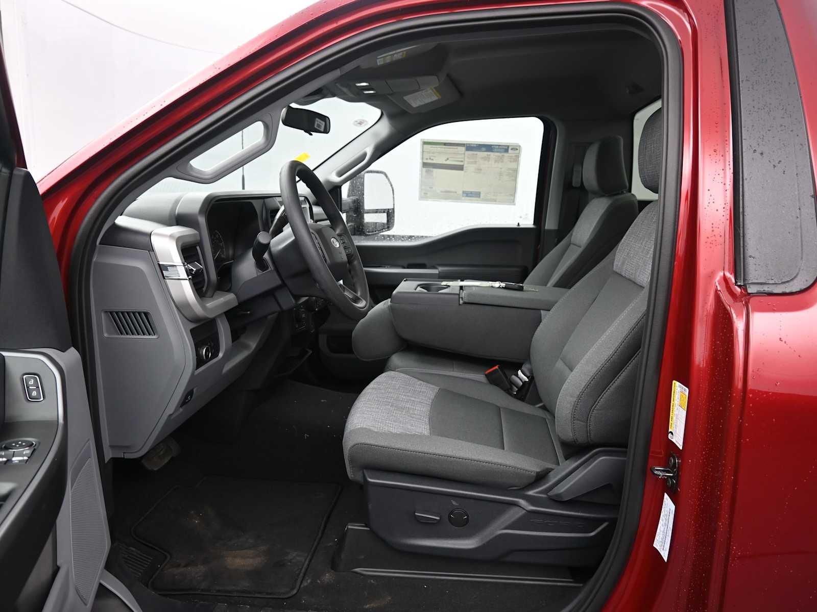 2026 Ford Super Duty F-350 SRW XLT