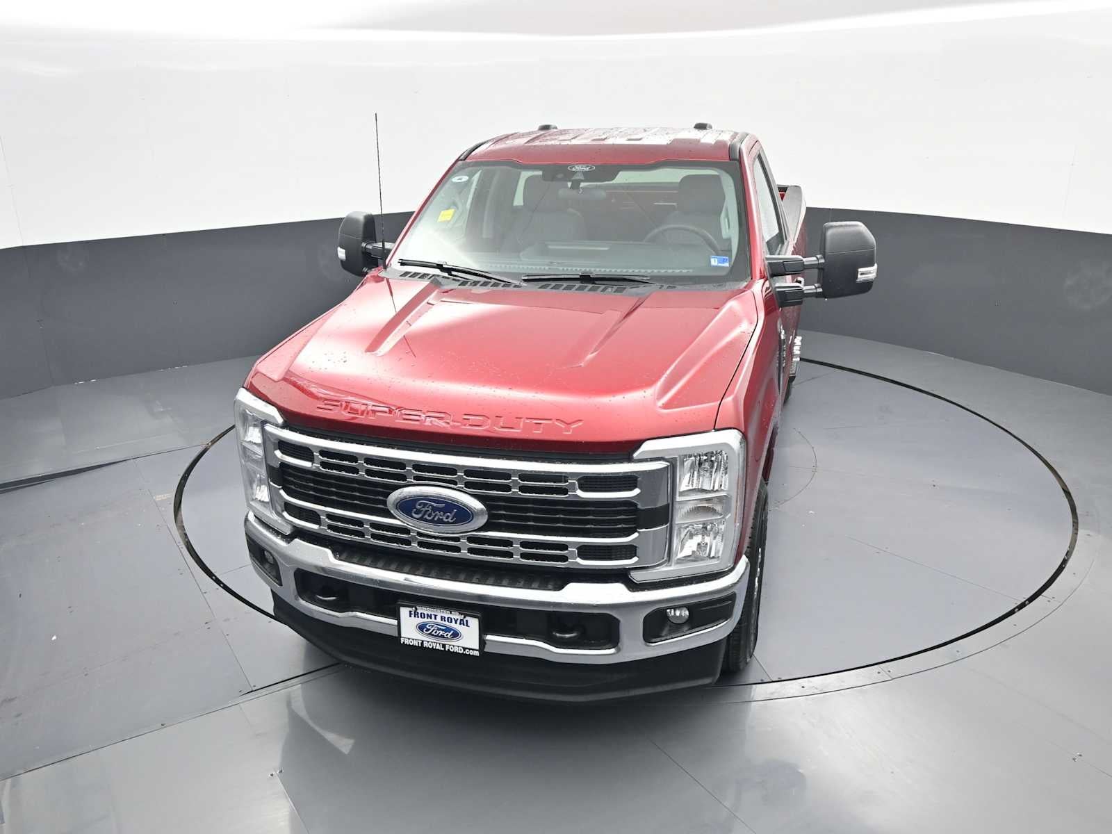 2026 Ford Super Duty F-350 SRW XLT