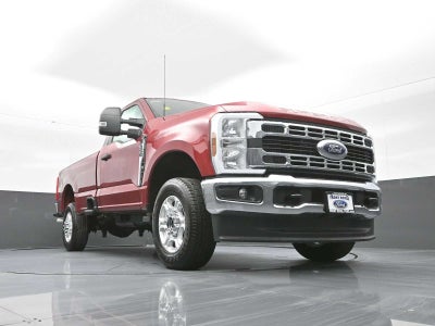 2026 Ford Super Duty F-350 SRW XLT