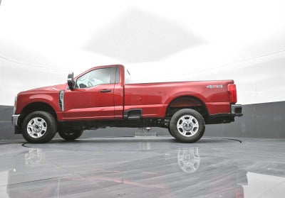 2026 Ford Super Duty F-350 SRW XLT