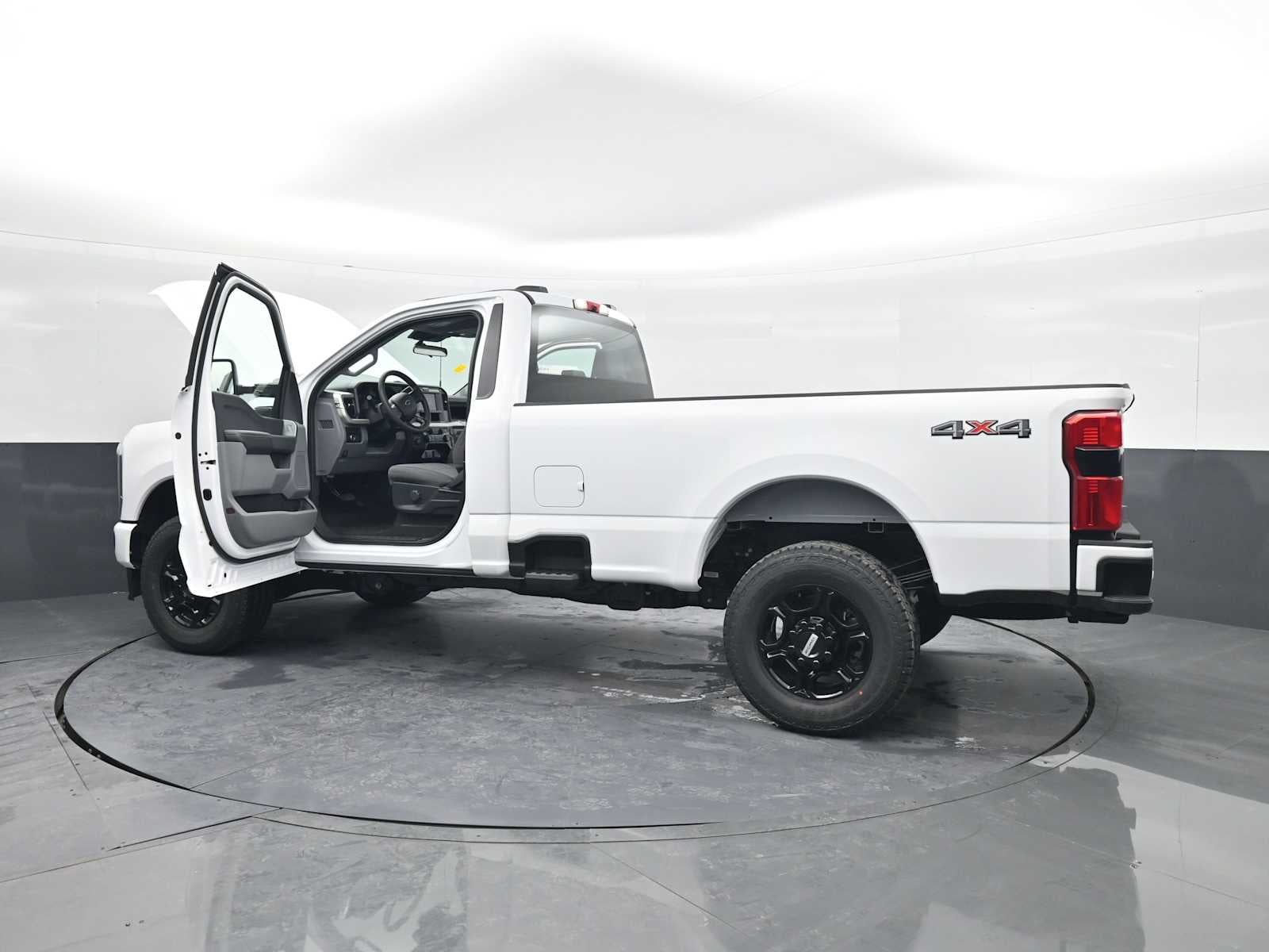 2026 Ford Super Duty F-350 SRW XL