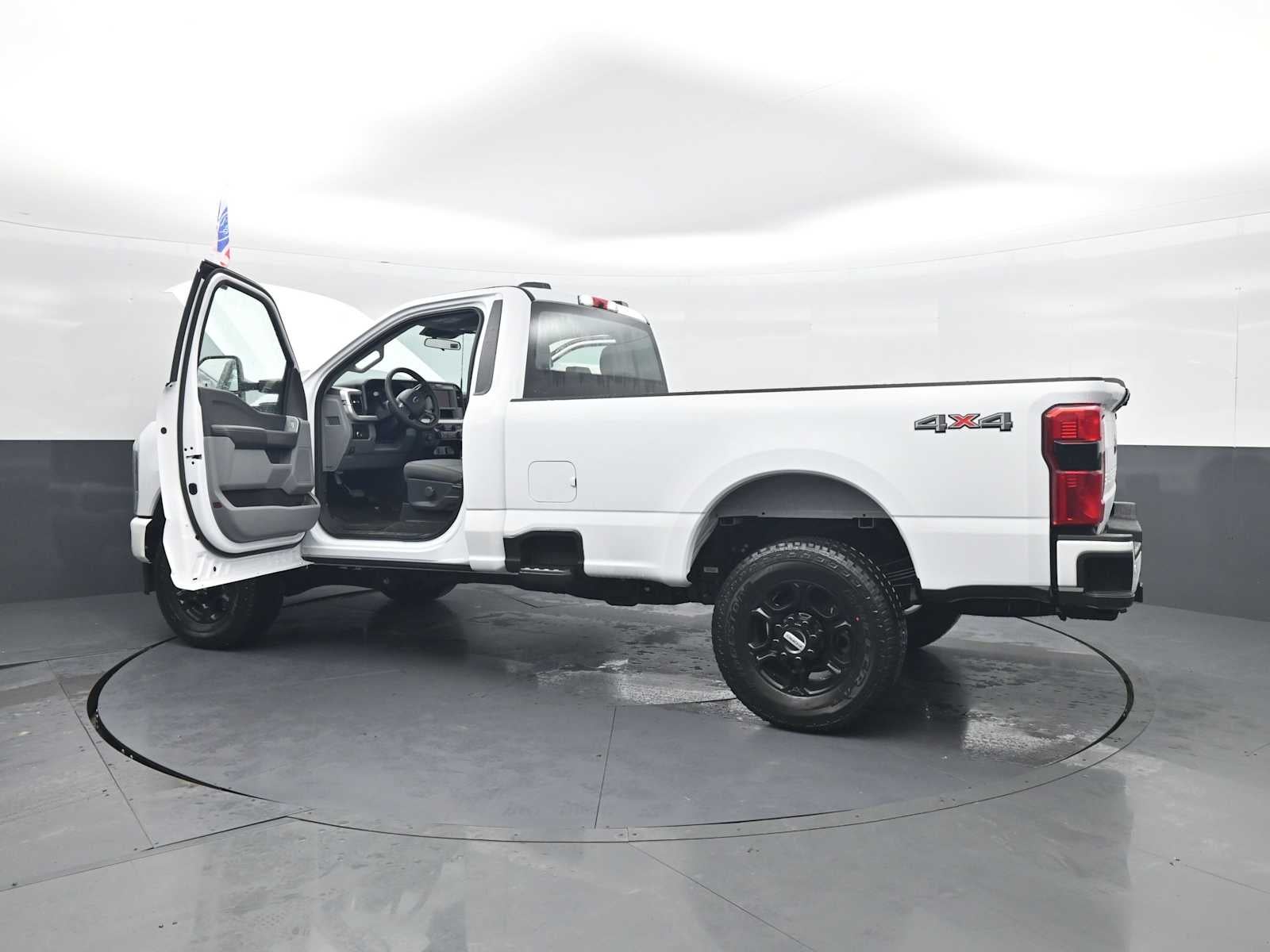 2026 Ford Super Duty F-350 SRW XL