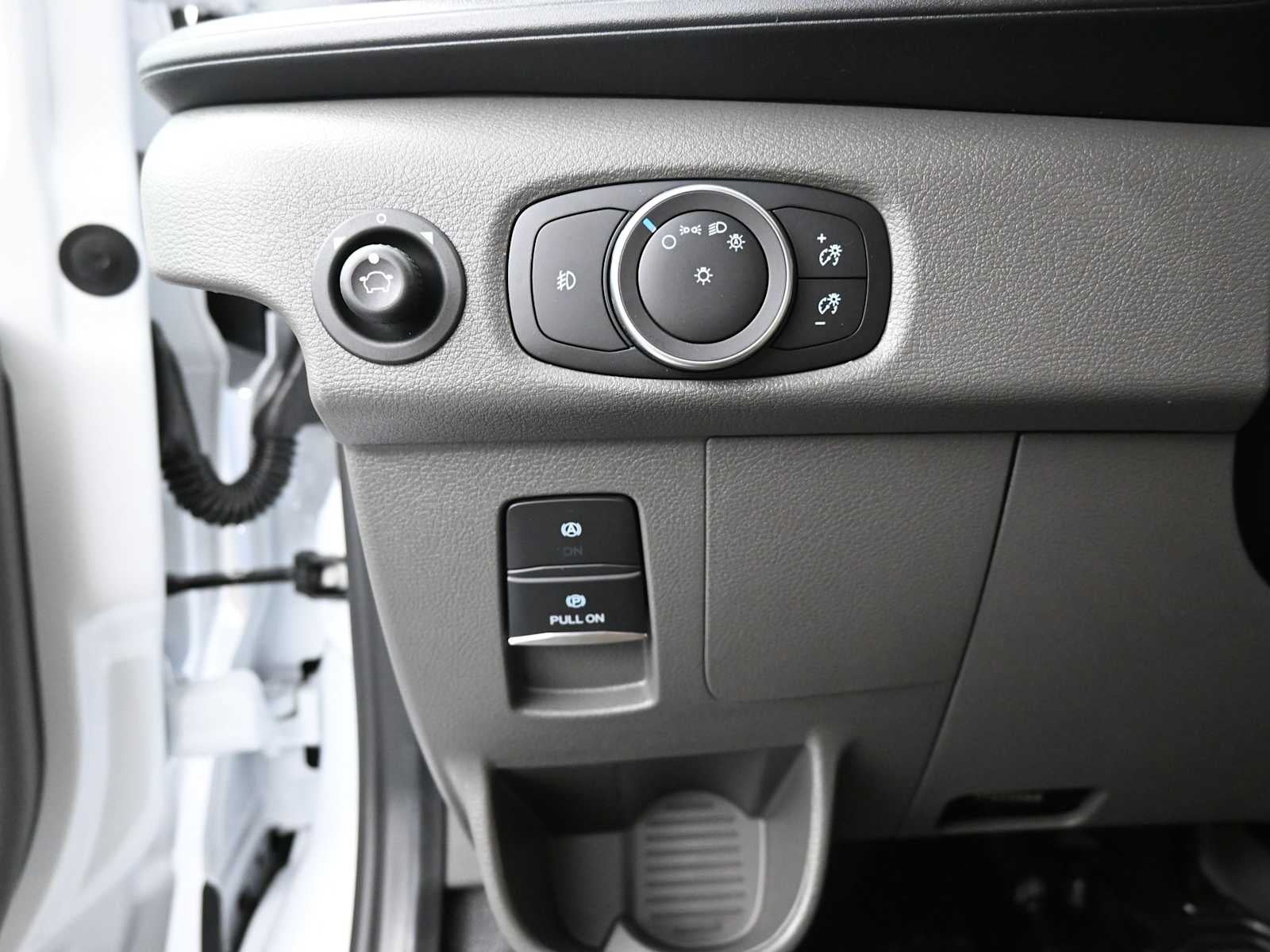 2025 Ford Transit Base