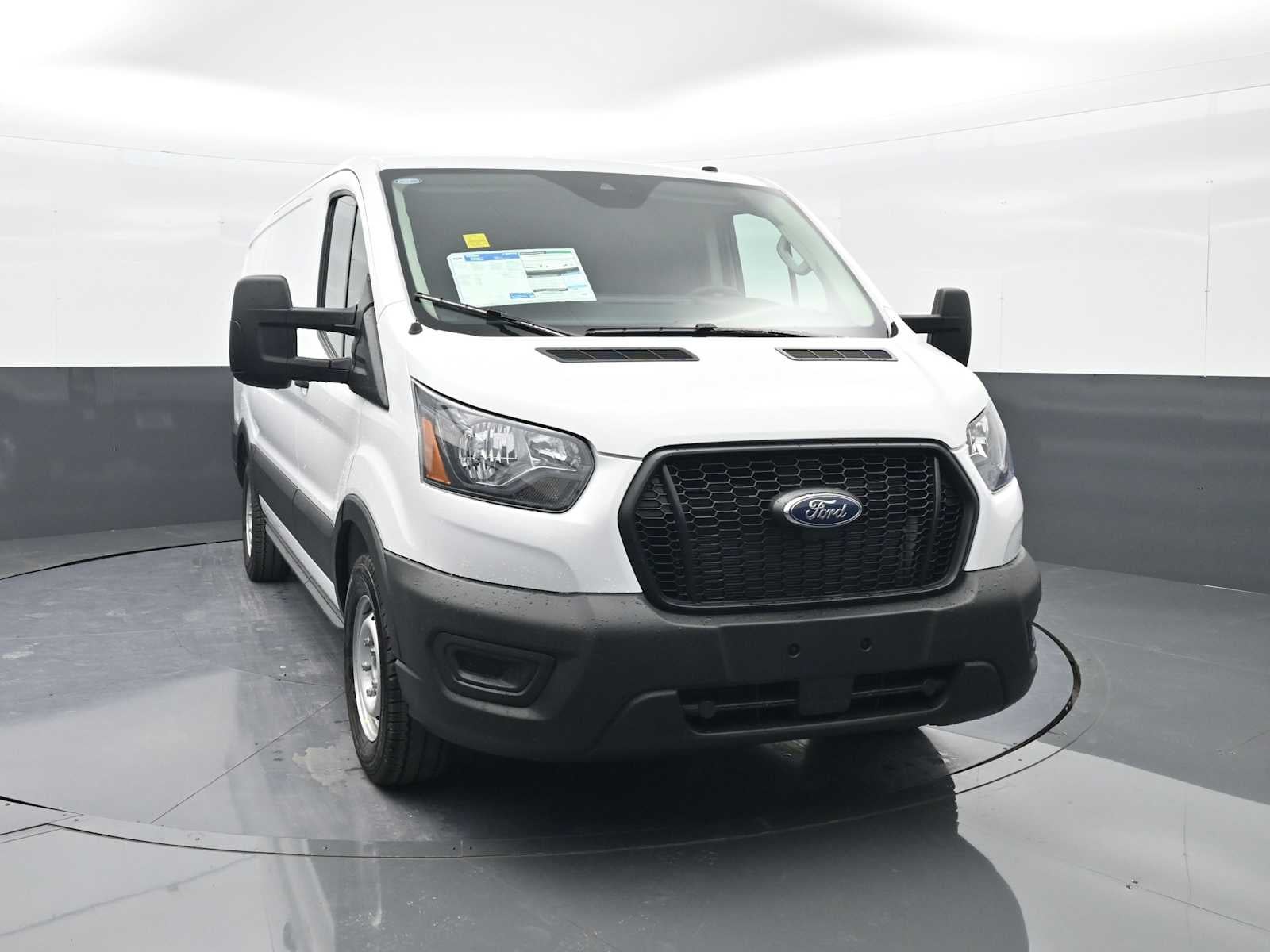 2025 Ford Transit Base