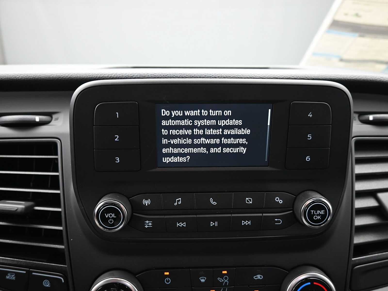 2025 Ford Transit Base