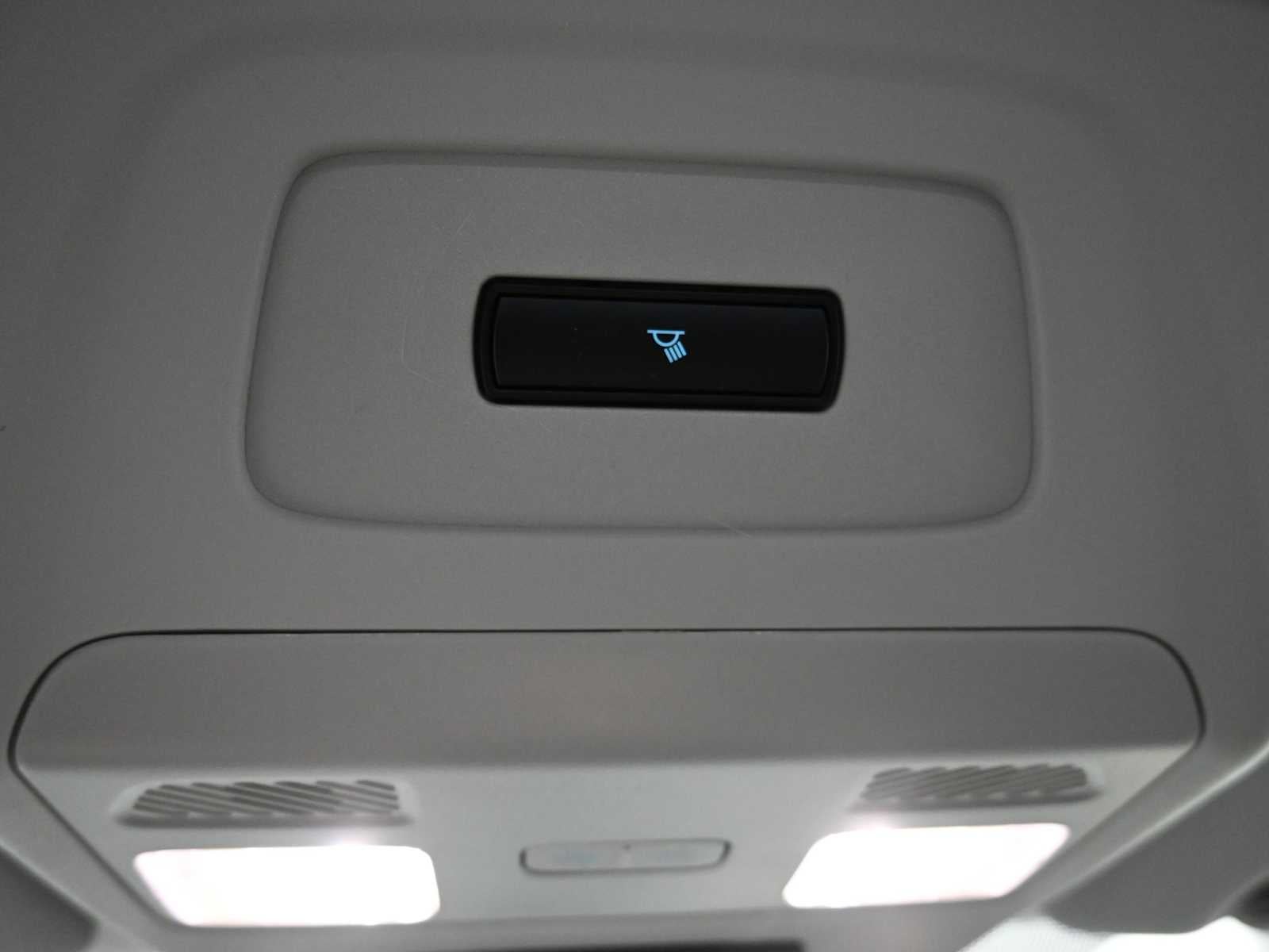 2025 Ford Transit Base