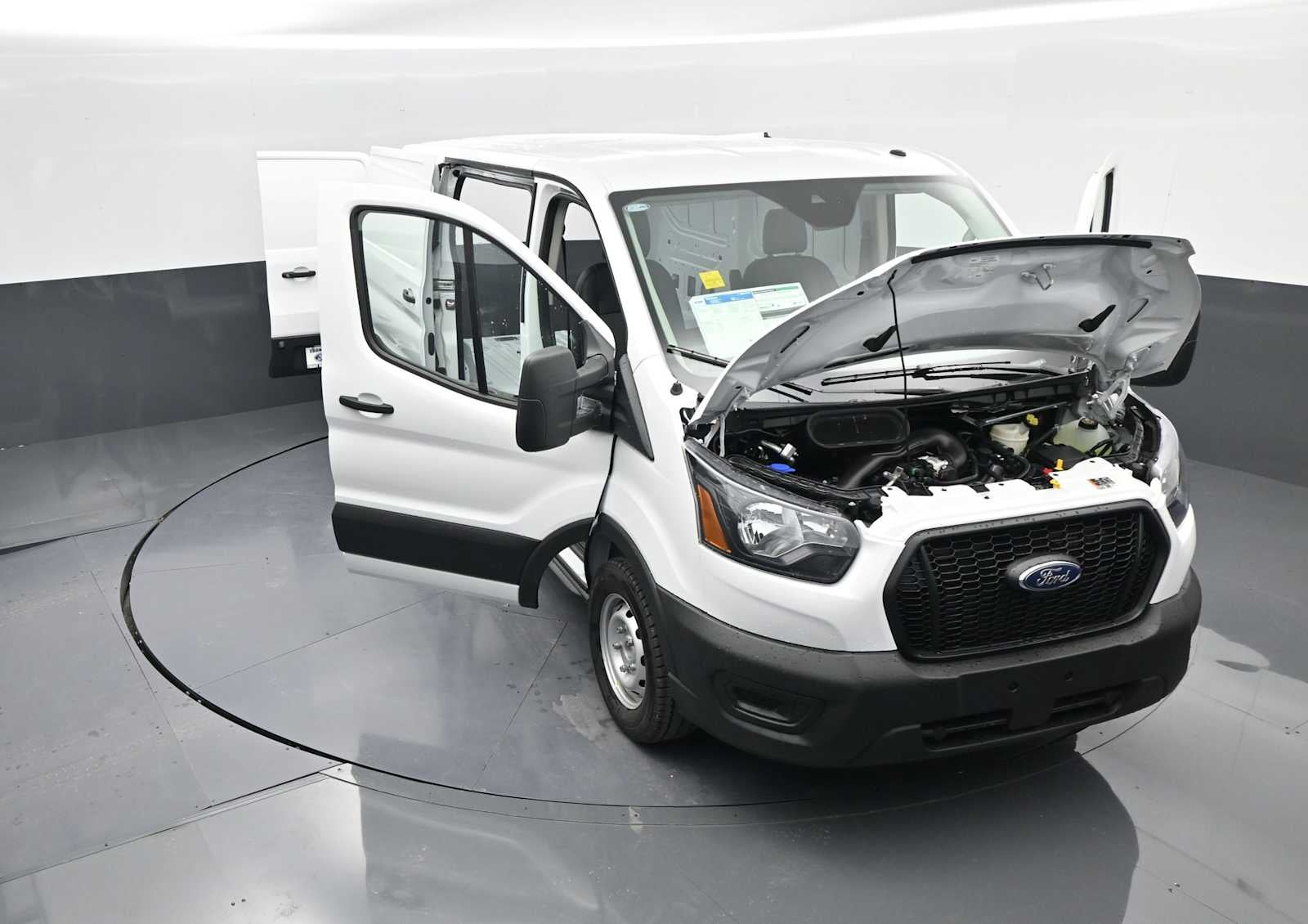 2025 Ford Transit Base
